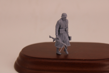 Peddinghaus 3 D Druck 1/35 35W059 Wehrmacht Soldier walking in greycoat with MG 42 and 1 ammo box