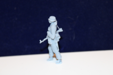 Peddinghaus 3D Druck 48F020 Waffen SS Grenadier with Sturmgewehr 44