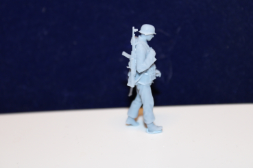 Peddinghaus 3D Druck 1/48  48F022 Waffen SS Grendier with Steelhelmet and K98 walking