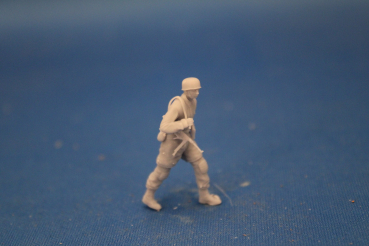 Peddinghaus 3 D Druck 1/48 48F042 Fallschirmjäger  NCO with MP 40
