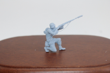 Peddinghaus 3 D Druck 1/35 35W044 Soldat kniend schießt mit Gewehrgranate