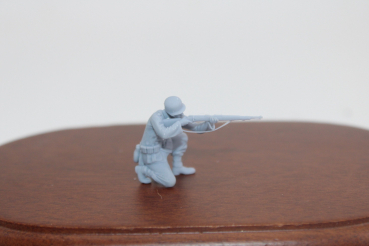 eddinghaus 3 D Druck 1/48 48F095 Soldier keeing shooting with rifle