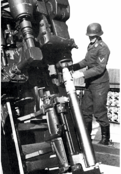 72F399 Munition und Kisten für 12,8 cm Flak 40