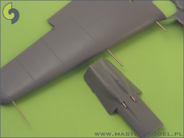 48-019 1/48 Fw 190 A7, A8 armament set (MG 131 barrel tips, MG 151 barrels, MG 151 fairings) & Pitot Tube