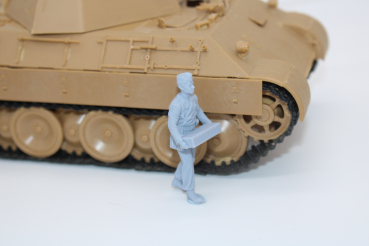 Peddinghaus 3 D Druck 1/35 35W003 Soldier carring ammo crate