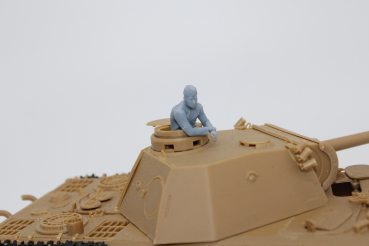 Peddinghaus 3 D Druck 1/16 16W006 Panzermann stehend Hände auf dem Turmdach