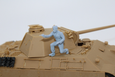 Peddinghaus 3D Druck 1/35 35W010 Soldier kneeing shooting with pistol