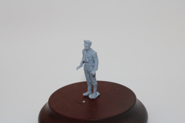 Preview: Peddinghaus 3 D Druck 1/48 48F075 Officier standing in the turret