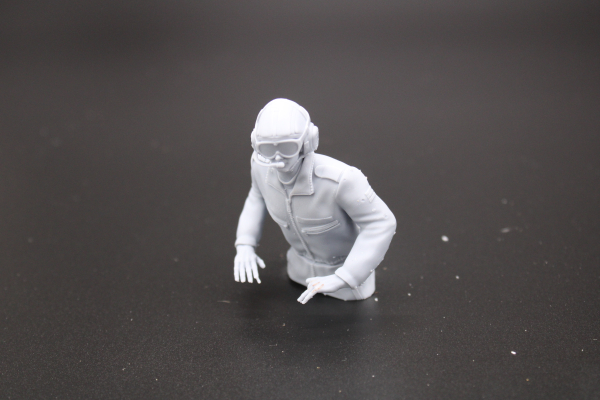 Peddinghaus 3-D Druck 16BW009 Bundeswehr Panzercrew Halbfigur  Hände nach vorne auf dem Panzer