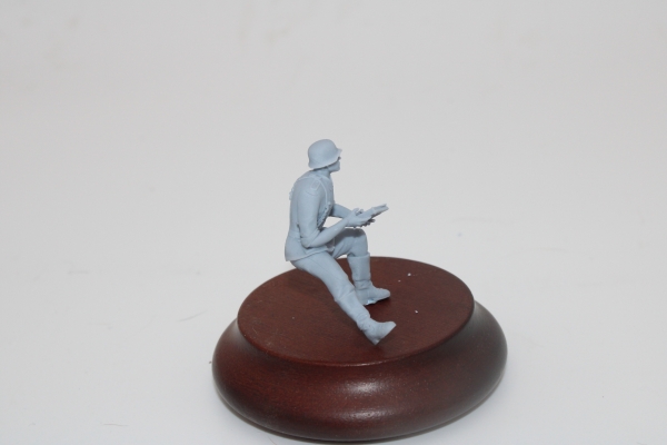Peddinghaus 3 D Druck 1/35 35L006 Luftwaffe Soldat sitzend rechte Seite