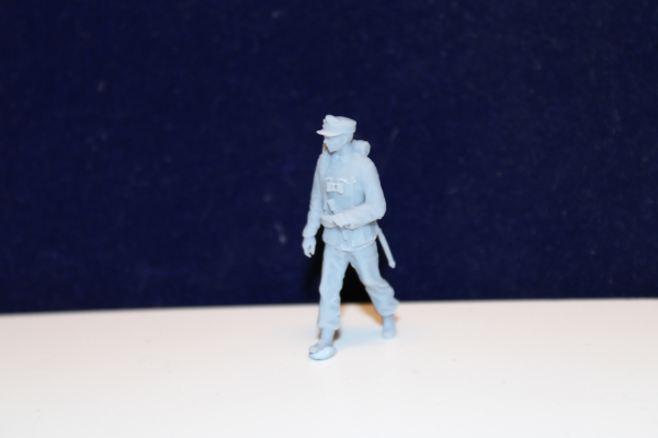Peddinghaus 3D Druck 1/48  48F023 Waffen SS Grenadier with fieldcap and K 98
