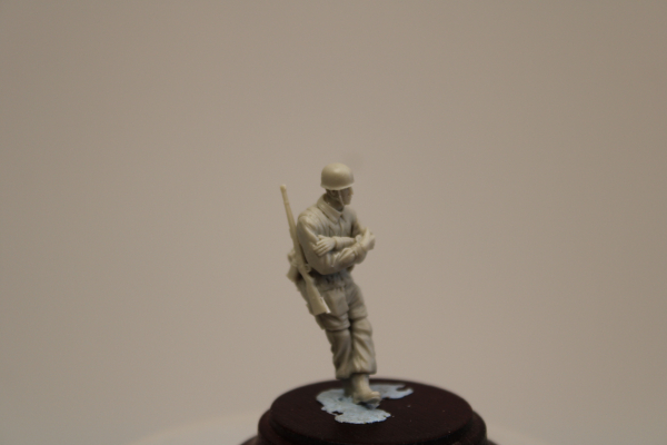 Nordwind 1/48 NWF 017 Deutscher Fallschirmjäger  mit Pfeife