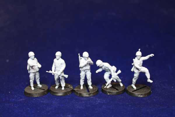 Peddinghaus 3 D Druck 1/48 48230 5 early german tankgrenadiers leaving tank
