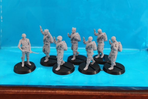 Peddinghaus 3 D Druck 1/48 48390 6 Russische Gefangene No 1 und Deutscher Soldat