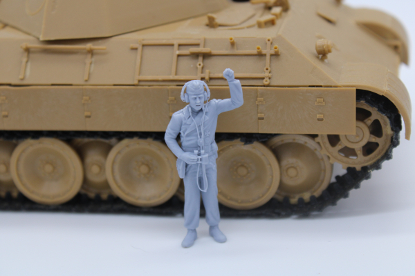 Peddinghaus 3 D Druck 1/35 35W001 tank commander with headphones and binocular