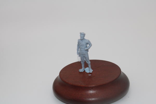 Peddinghaus 3 D Druck 1/48 48F076 Officier standing with Bicoular