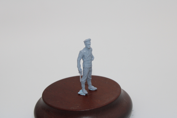 Peddinghaus 3D Druck 1/35 35W014 Officier standing with binocular in his hand